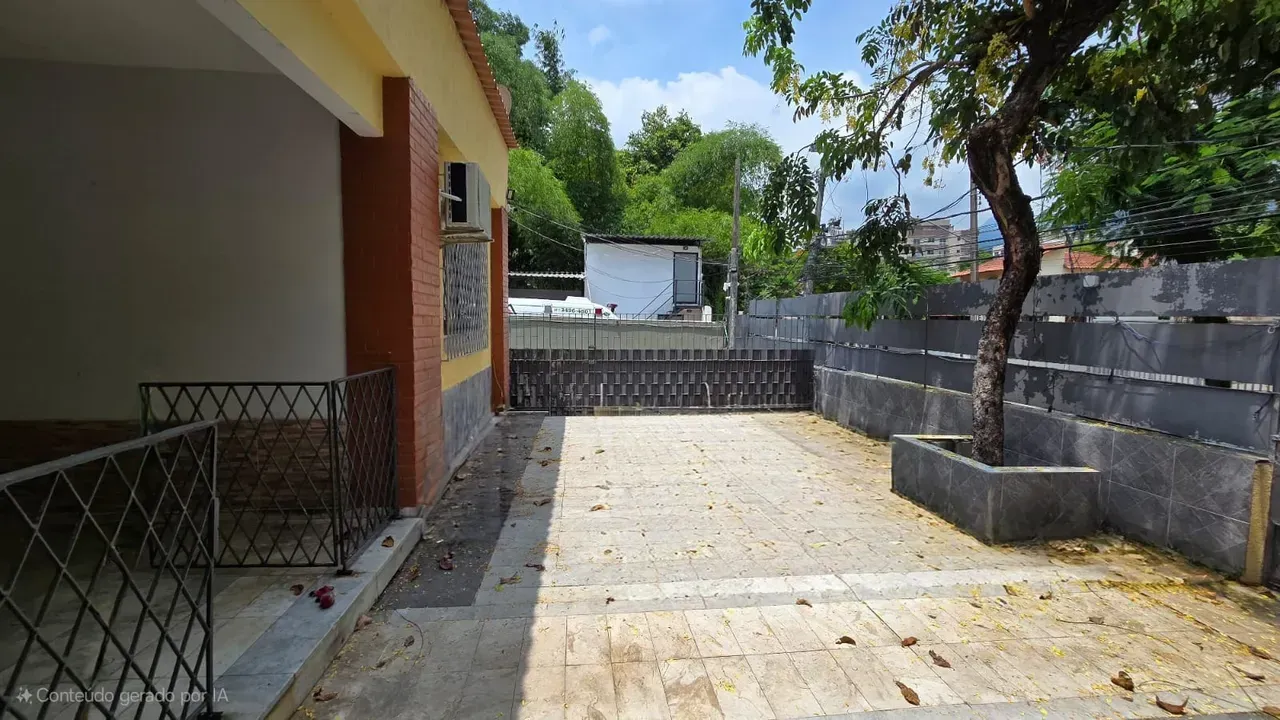 House, 650 m², with a grill on the balcony — photo 10