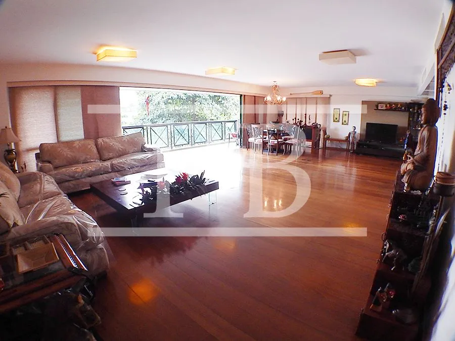 4-bedroom apartment with 266 m² and 4 parking spaces — photo 4