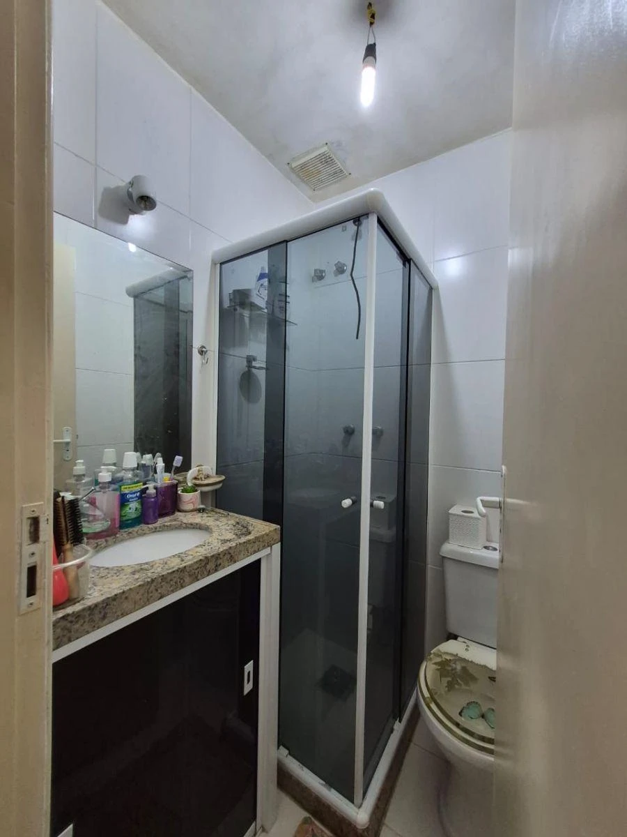 Furnished 3-bedroom apartment with enclosed glass balcony — photo 11