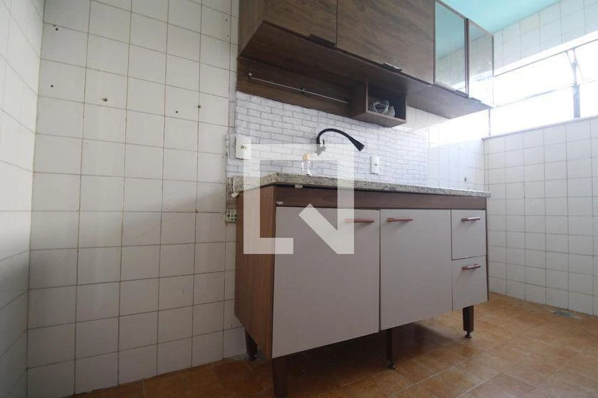 2-bedroom apartment in a building with a pool — photo 7