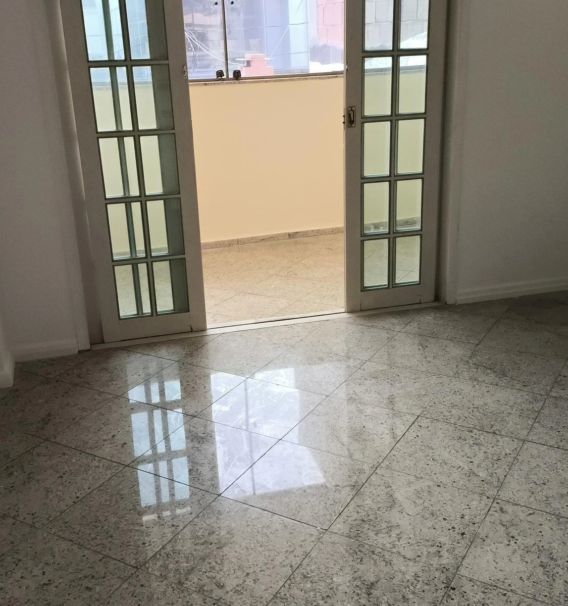 Casa com 4 suítes e 350 m², cozinha com fogão a gás — photo 21