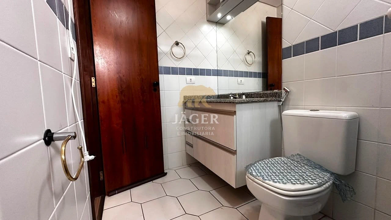 3-bedroom house with a home office — photo 11
