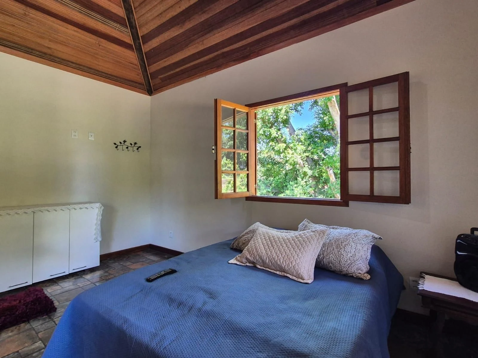 Furnished house, 2100 m², with a grill on the balcony — photo 23