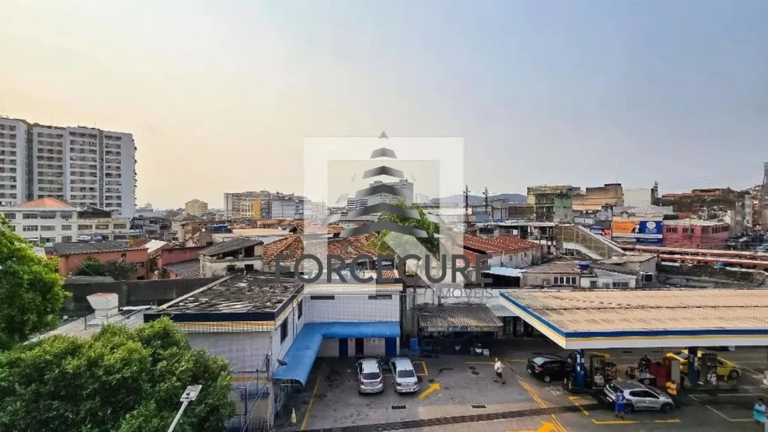Apartamento mobiliado com 4 quartos e 2 banheiros — photo 25