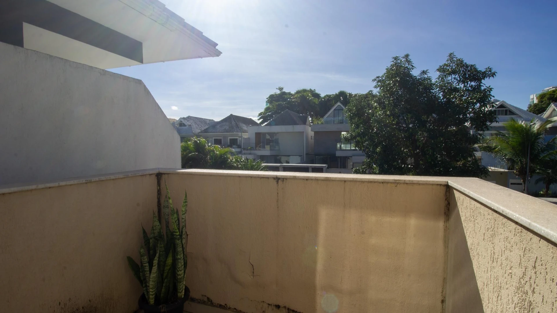 Furnished house with 4 bedrooms and private garden — photo 37