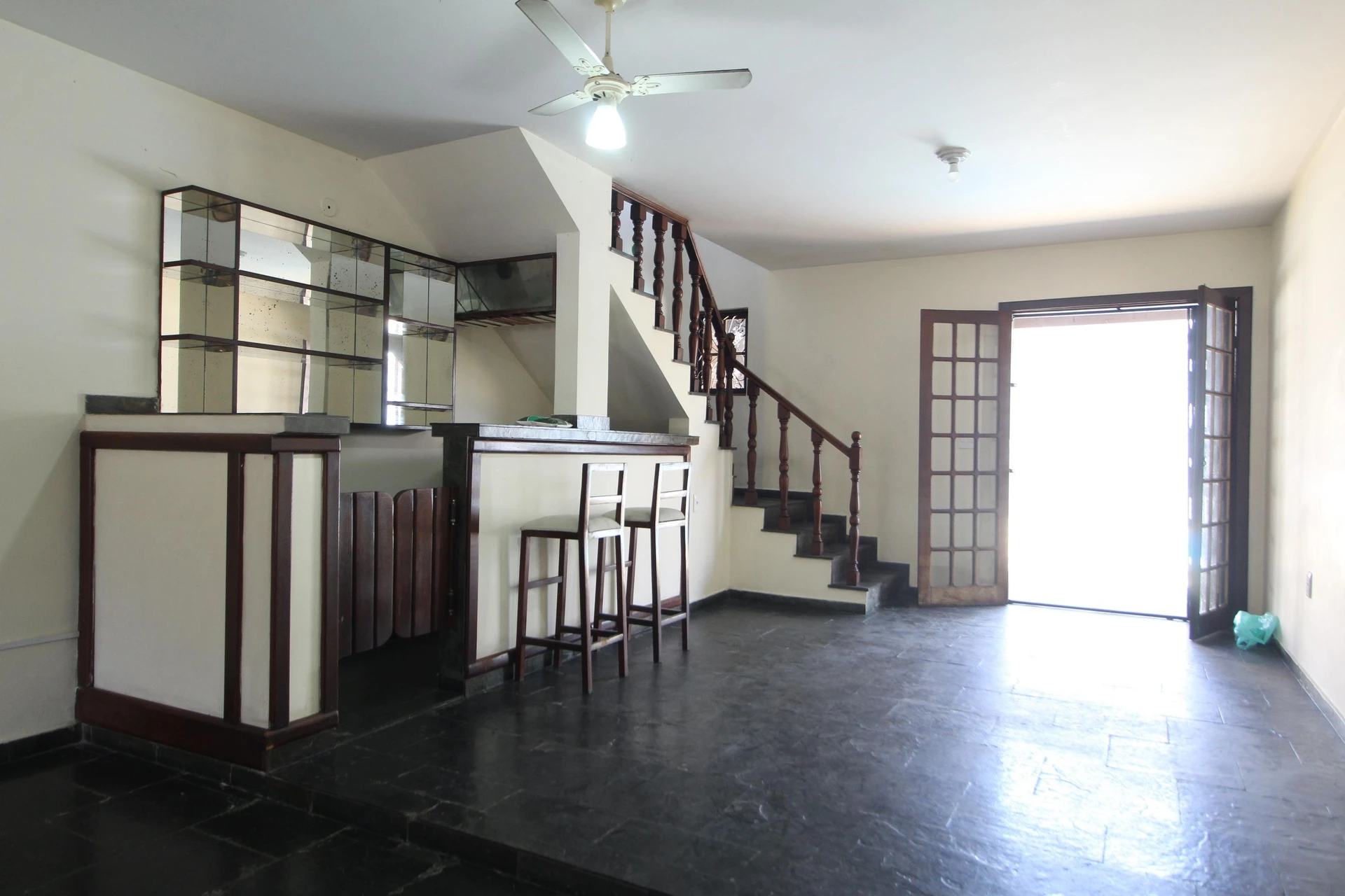 4-bedroom house with a bathtub in Rio de Janeiro — photo 10