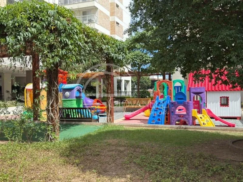 Apartamento de 227 m² com varanda e 5 quartos — photo 48