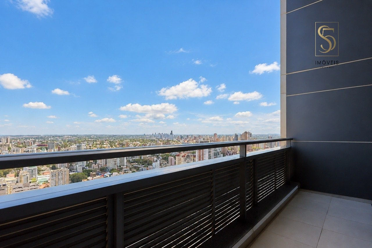 Floor-to-ceiling windows in a one-bedroom apartment, 140 m² — photo 14