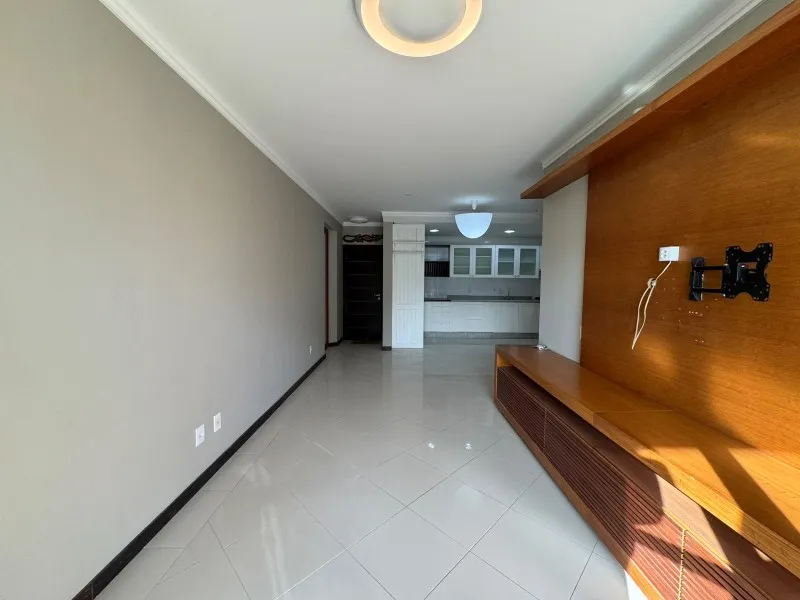 Furnished apartment, 124 m², with floor-to-ceiling windows — photo 7