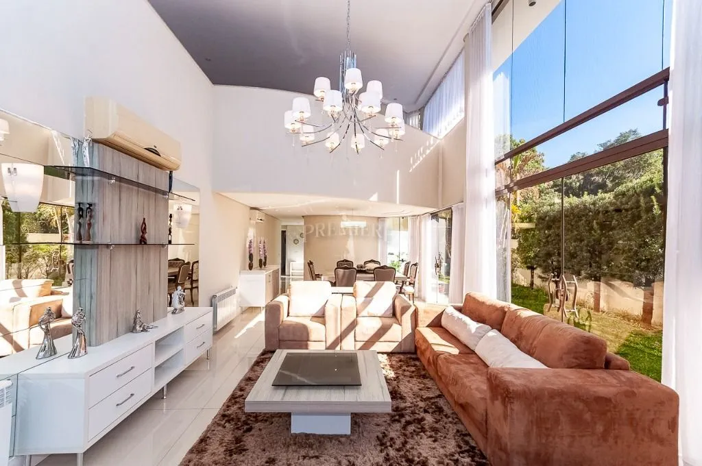 Furnished house with 4 bedrooms across 1167 m² and 8 spots — photo 7