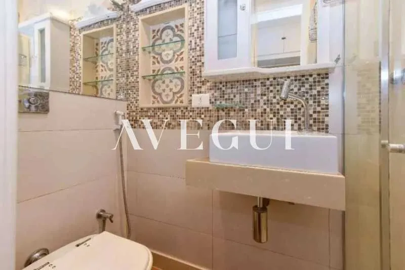 Renovated apartment with balcony, 120 m² and 2 bedrooms — photo 17