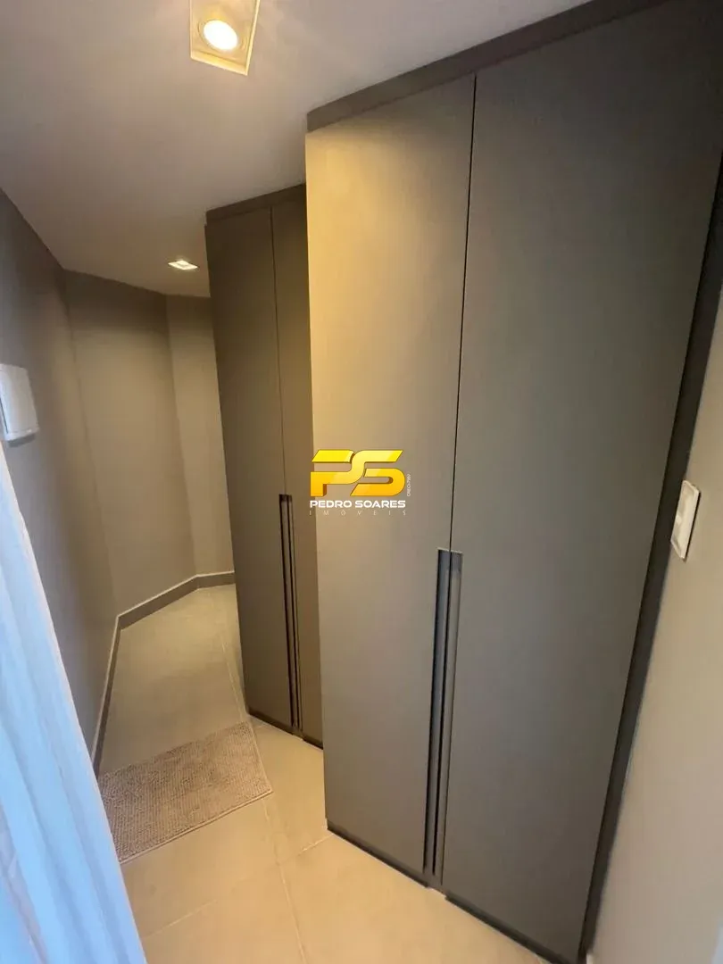 Furnished 1-bedroom apartment with open-plan kitchen — photo 6
