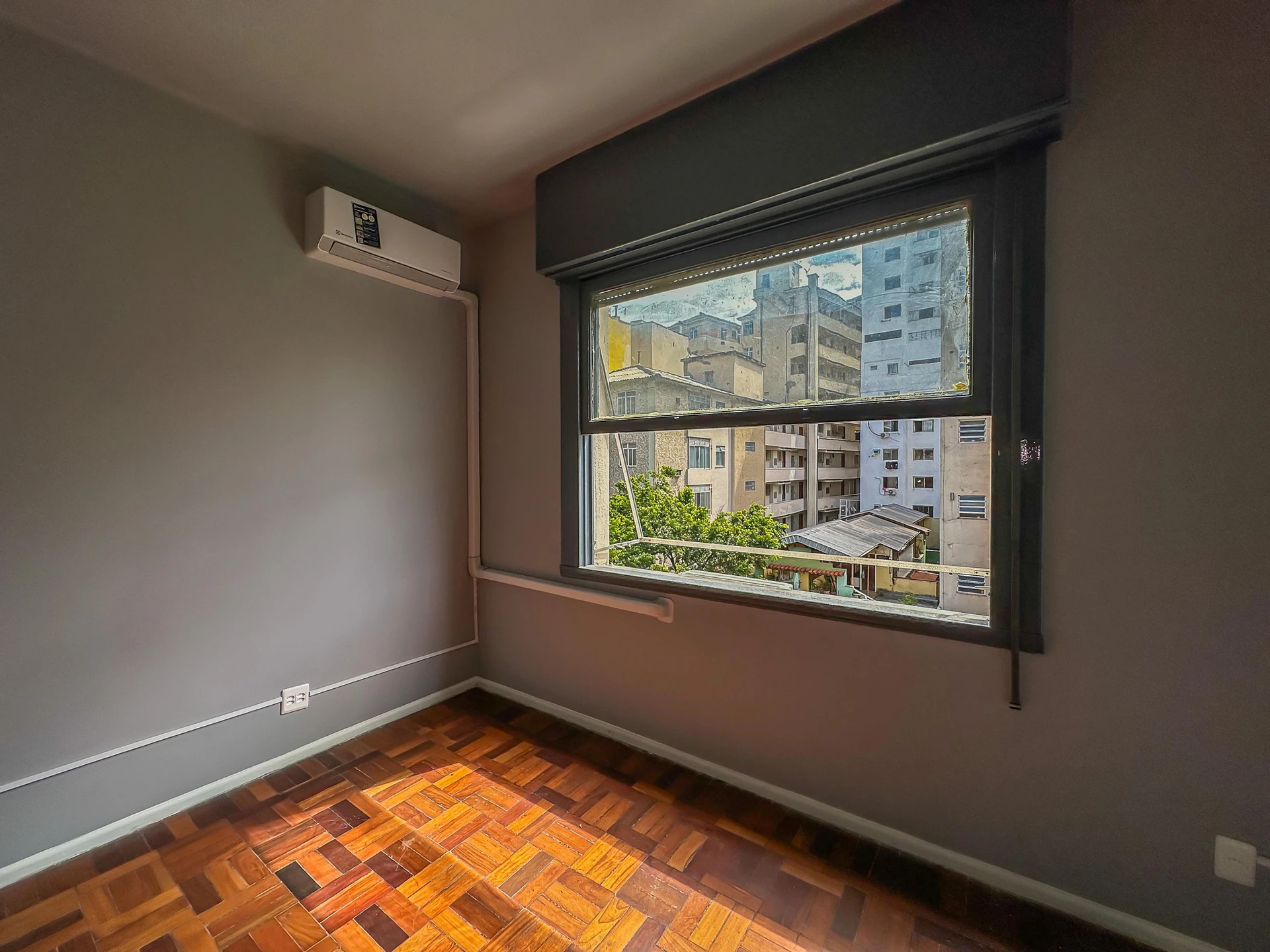 Studio, 34 m², com piso de madeira ou laminado — photo 6