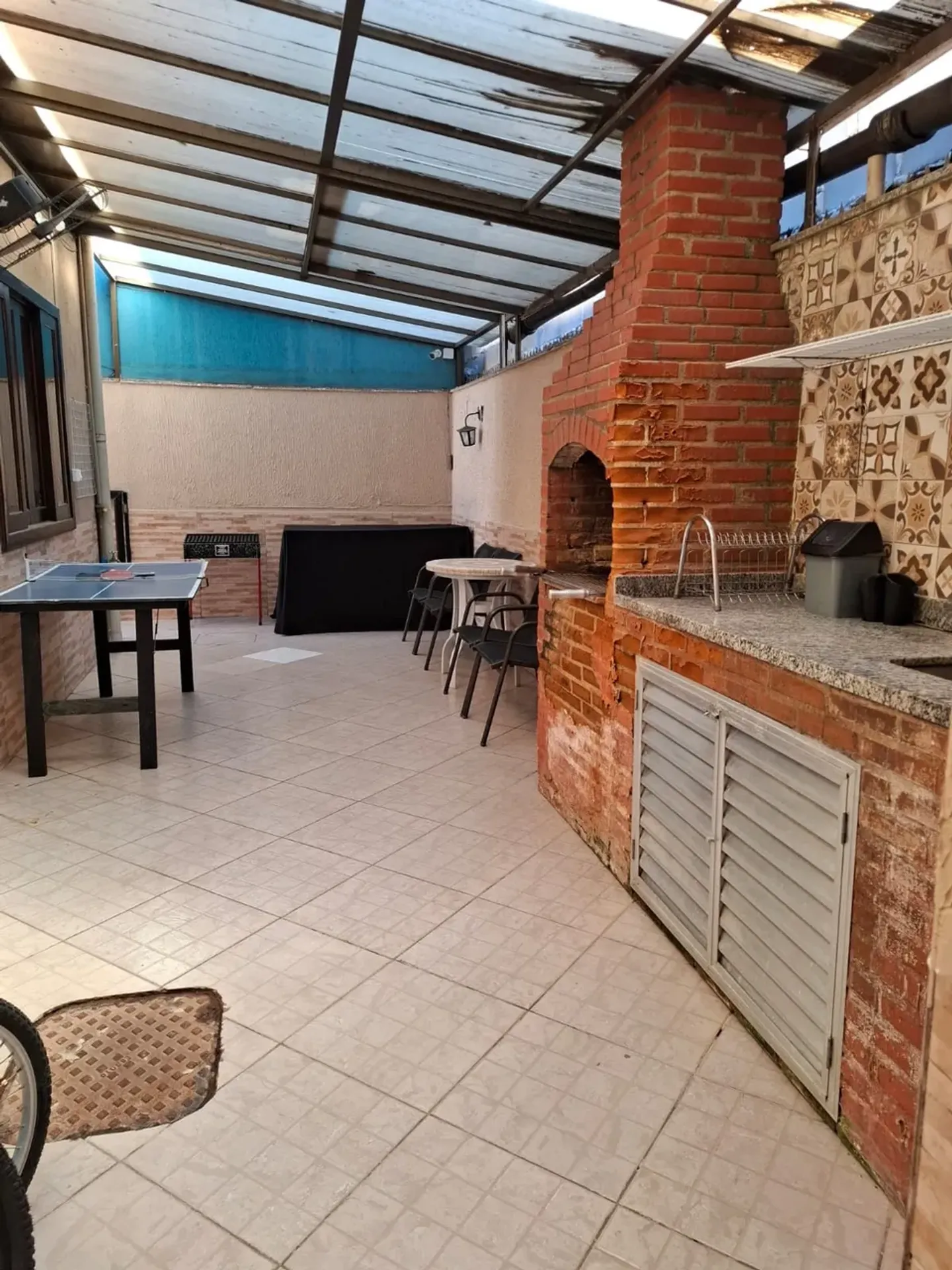 Furnished house with 4 bedrooms and a closed kitchen — photo 22