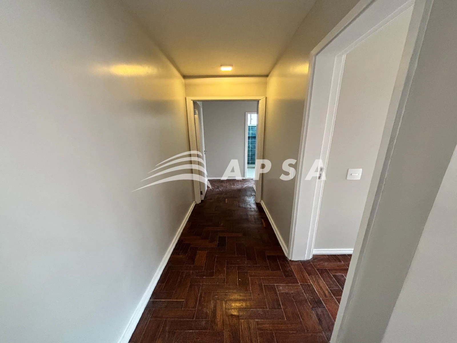 Дерев'яна підлога або ламінат та 2 спальні: квартира 70 м² — photo 27