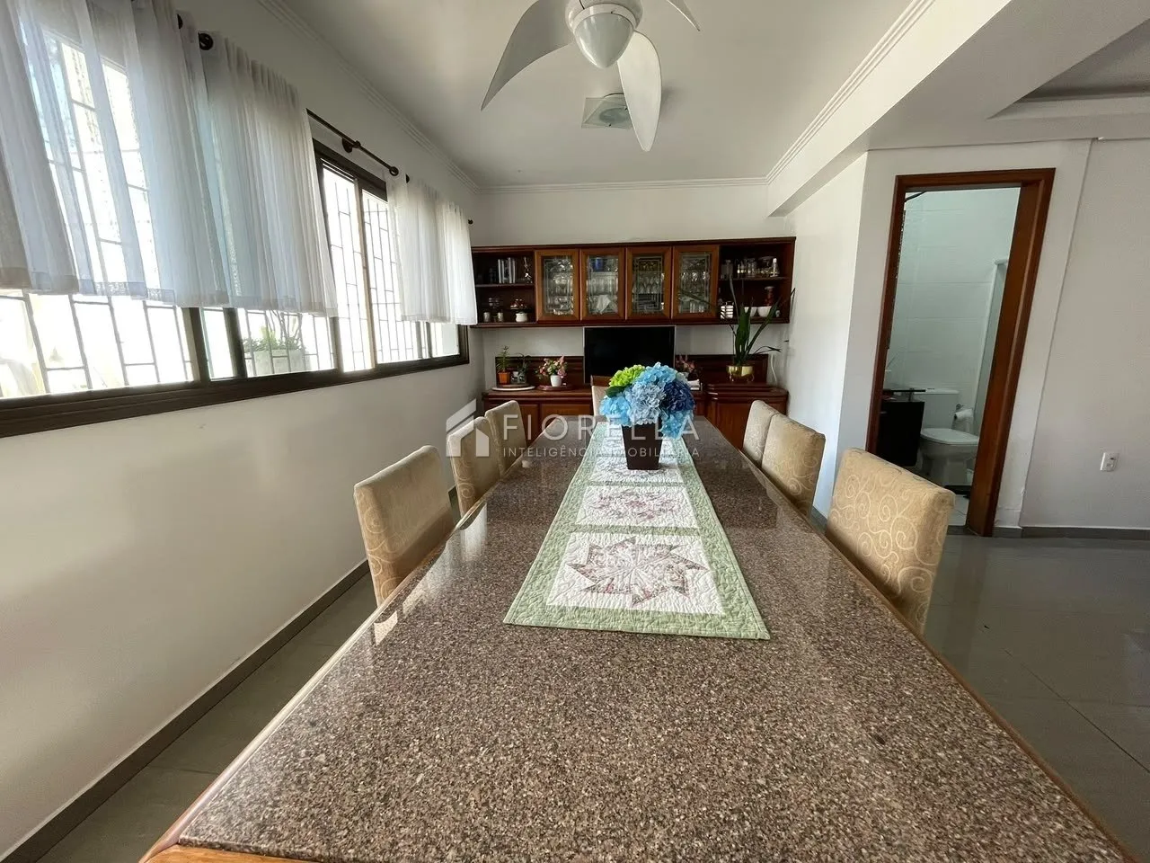 Furnished house, 376 m², with a water view — photo 39