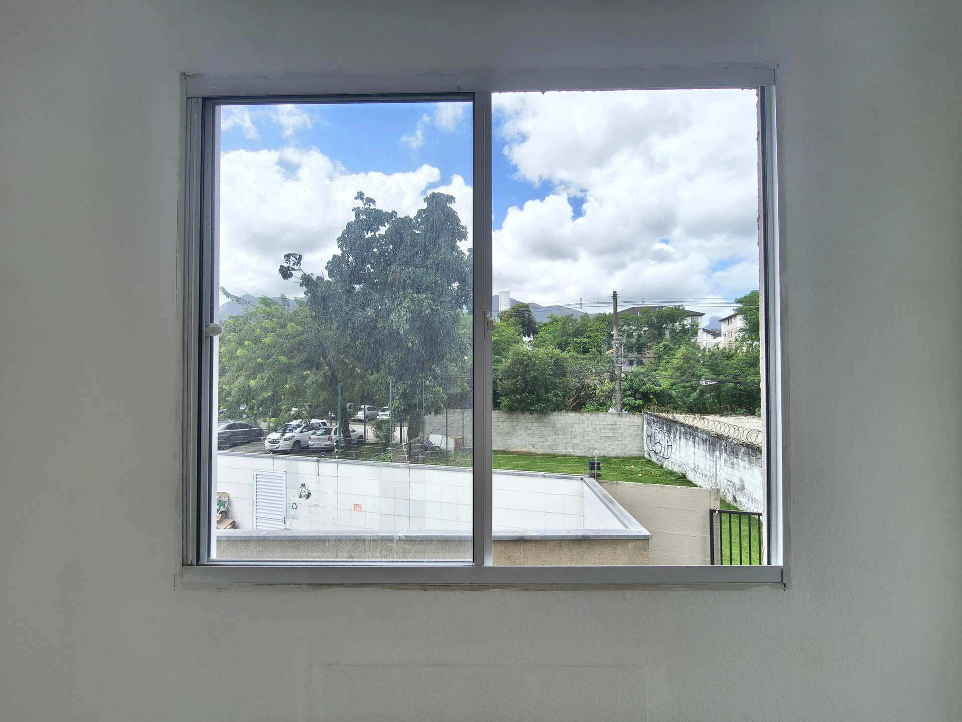 2-bedroom apartment with 1 parking space and 1 bath — photo 22