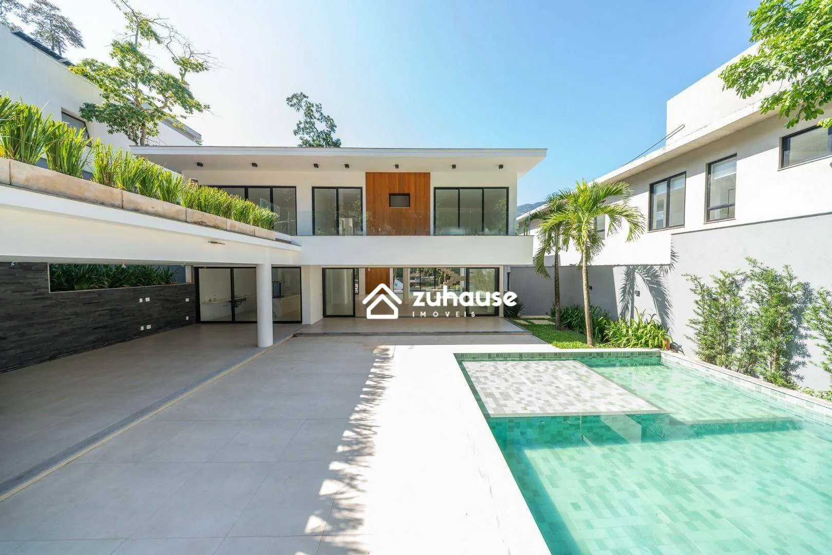 Casa com 5 quartos e cozinha em conceito aberto — photo 36