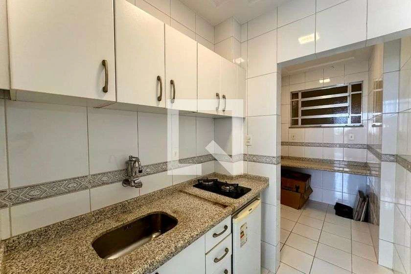 Apartamento de 2 quartos com cozinha separada — photo 4