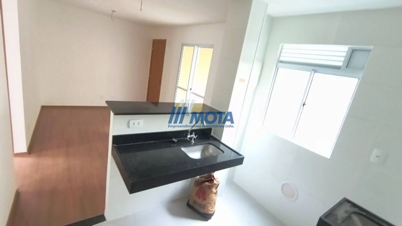 Власне барбекю та 2 спальні: квартира 41 м² — photo 14