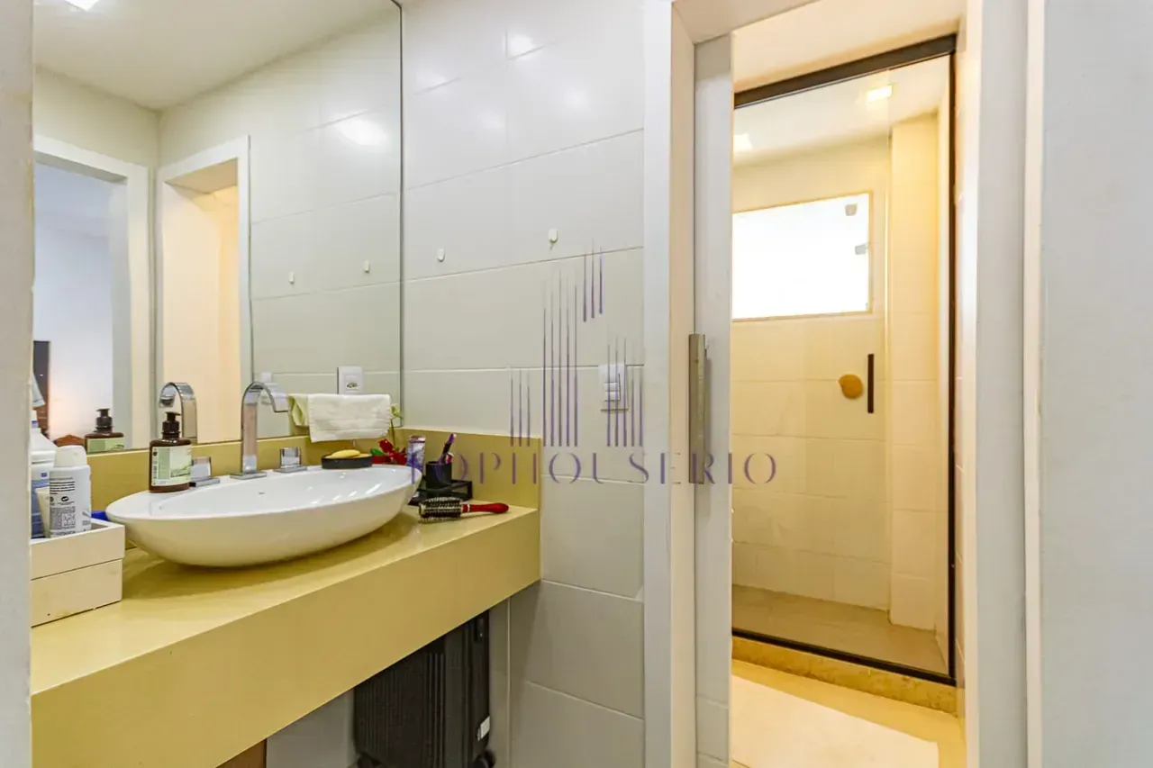 Casa com 4 quartos, 5 banheiros e vista para as montanhas — photo 45