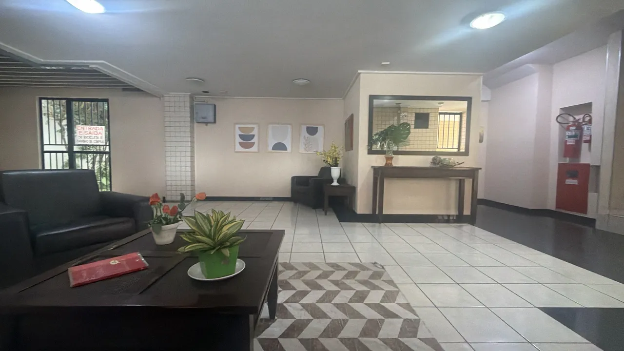 3-bedroom apartment in a building with a pool — photo 13