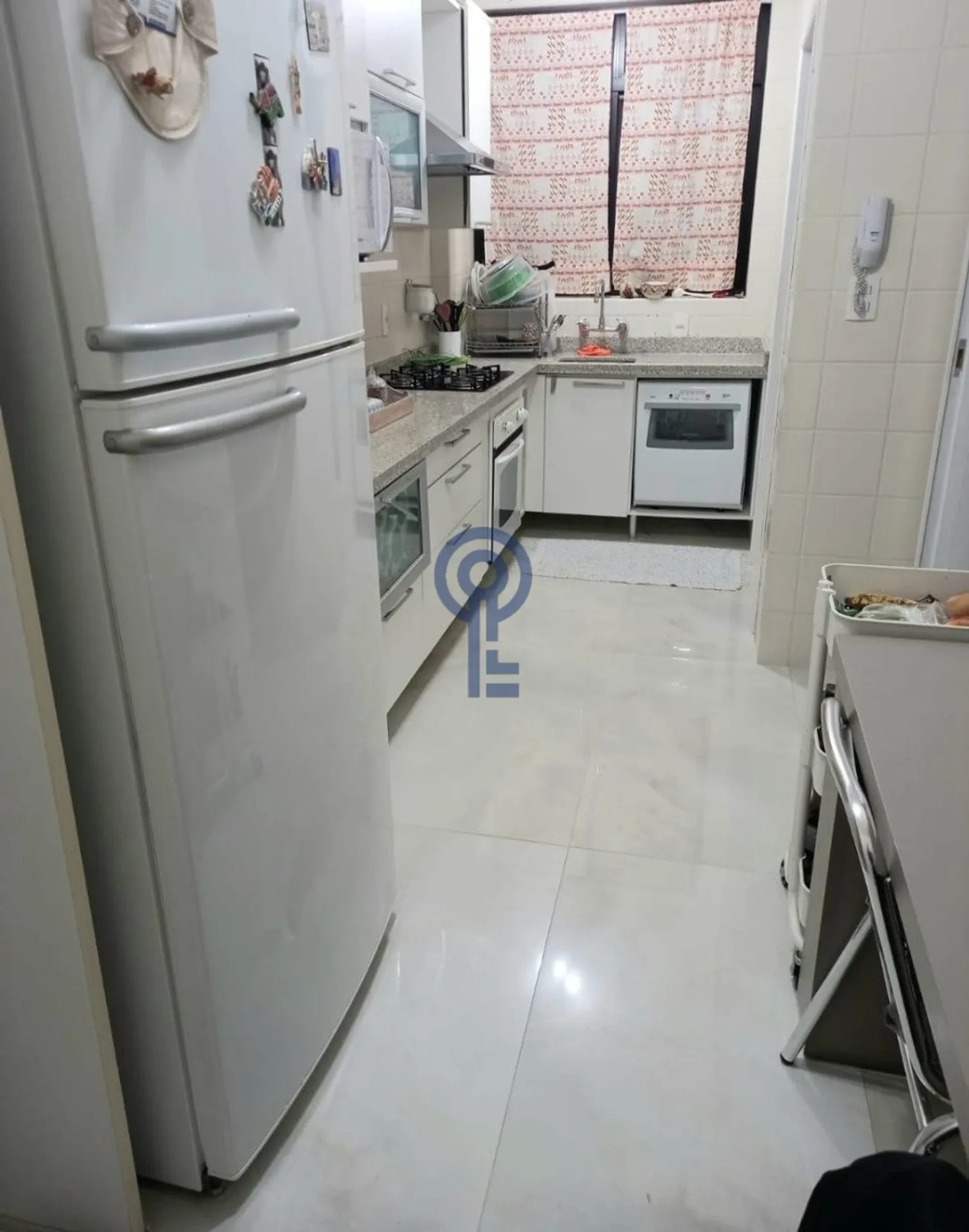 Furnished 98 m² apartment with 2 en-suite bedrooms — photo 2