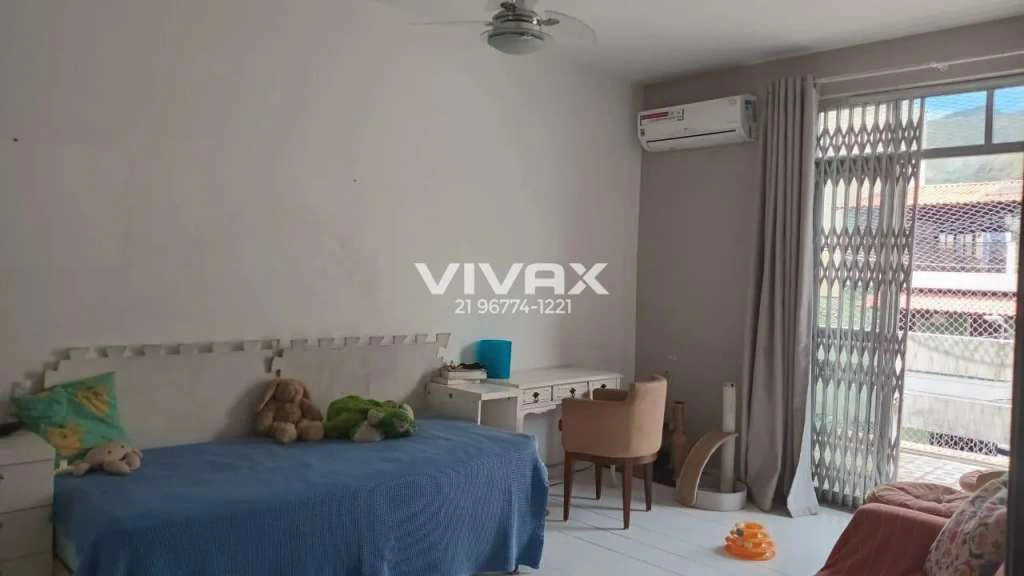 Furnished duplex house 351 m² with 5 bedrooms and 3 parking — photo 15