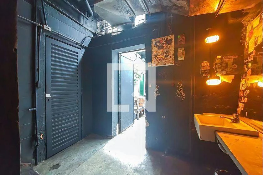 Rental house with 1 bedroom and 250 m² plus 3 bathrooms — photo 26
