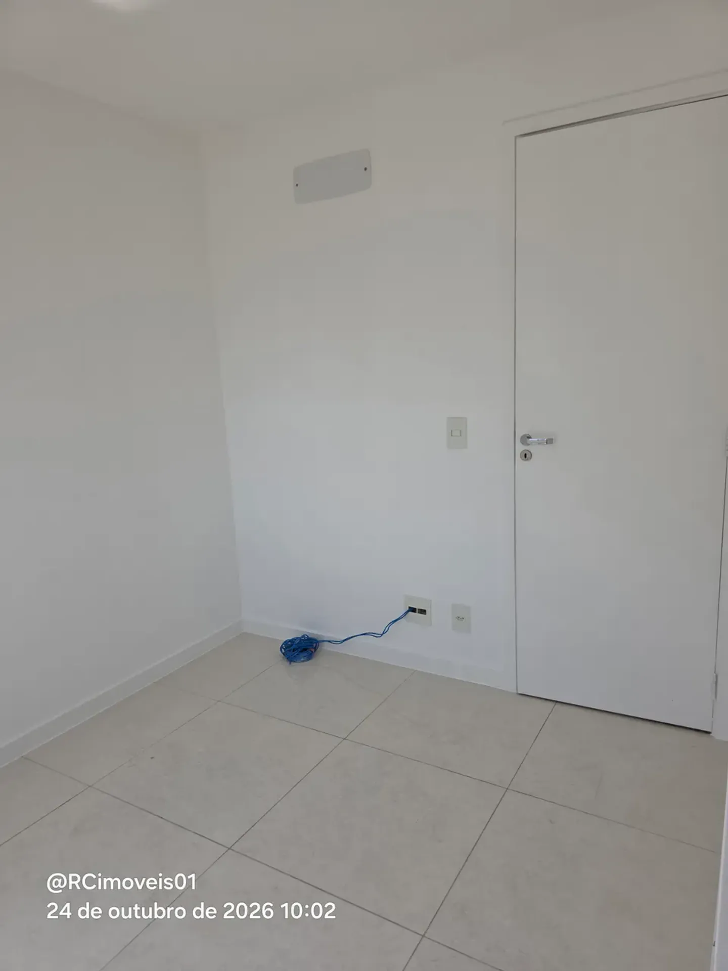 Apartment on the 5th floor with a mountain view — photo 24