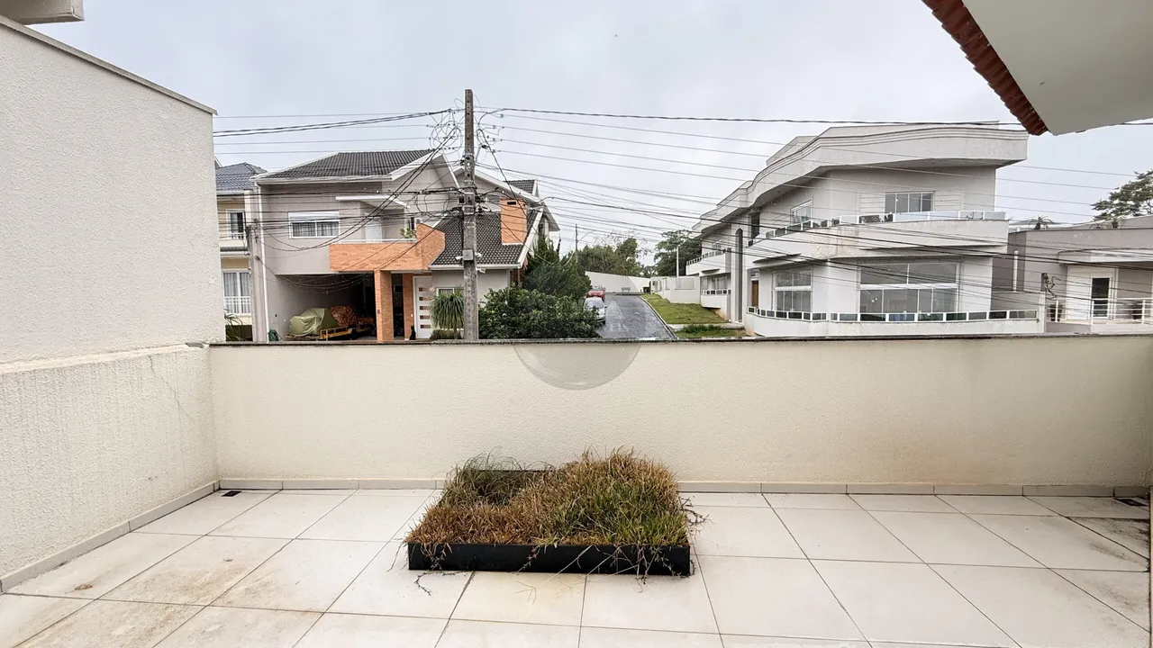 House with 4 bedrooms and a washing machine — photo 10