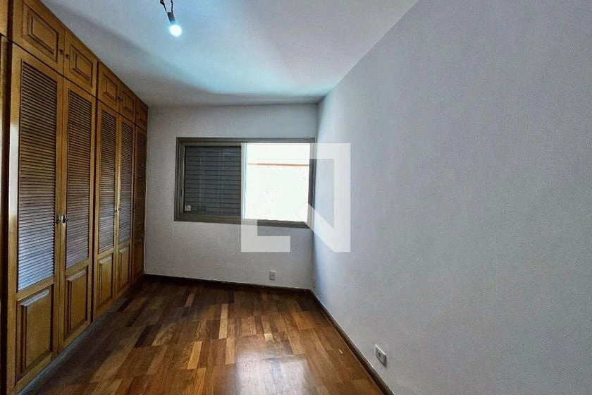 3-bedroom apartment with built-in wardrobes — photo 4