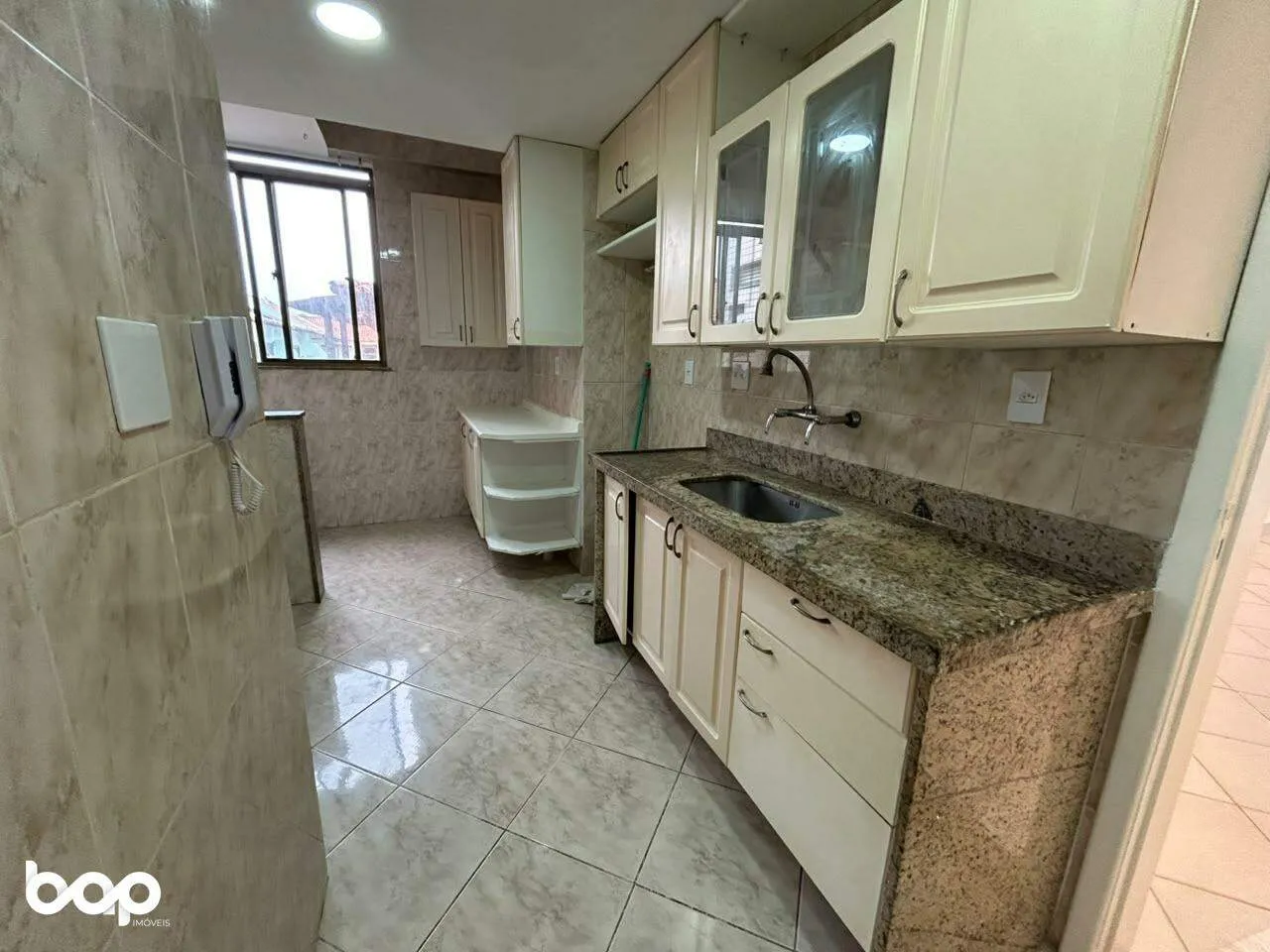 3-bedroom apartment, 1 with its own bathroom, 91 m² — photo 2