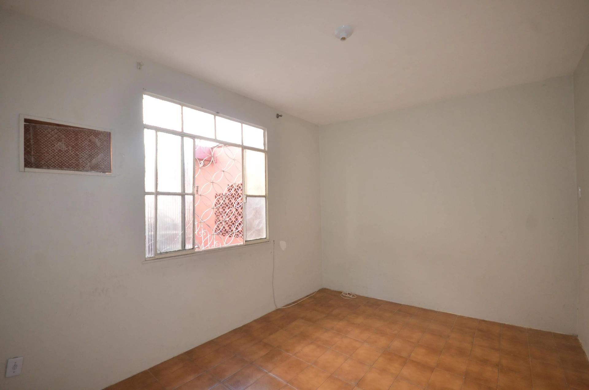 Casa sem mobília com 2 quartos e ar-condicionado — photo 19