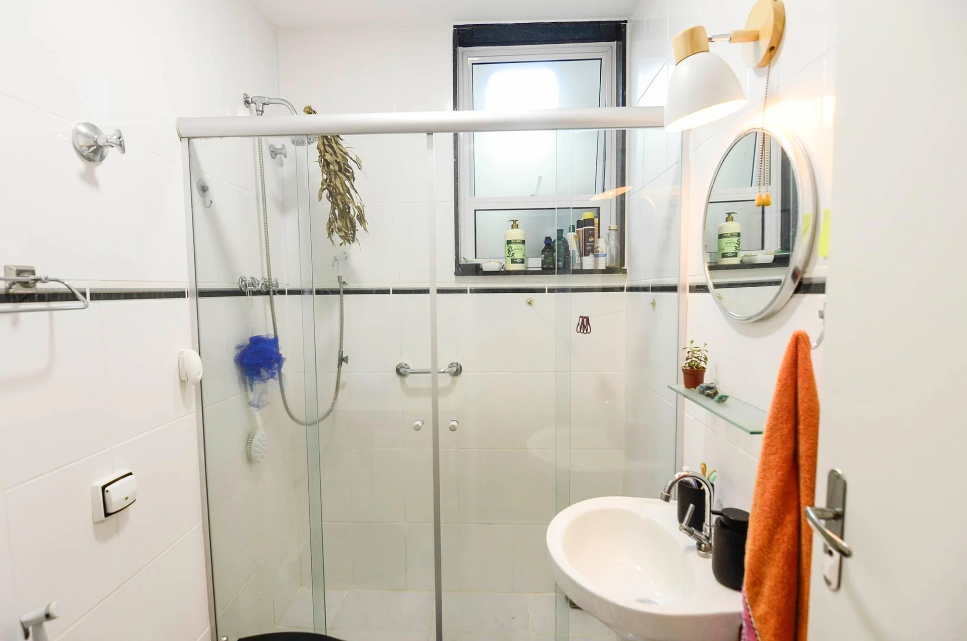 Furnished 2-bedroom apartment with 2 bathrooms — photo 19