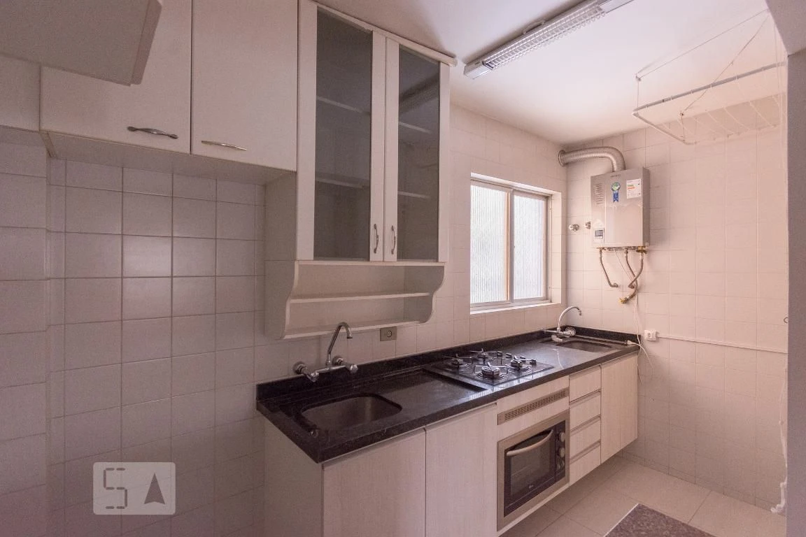 Apartamento com piso de madeira ou laminado, Centro — photo 20
