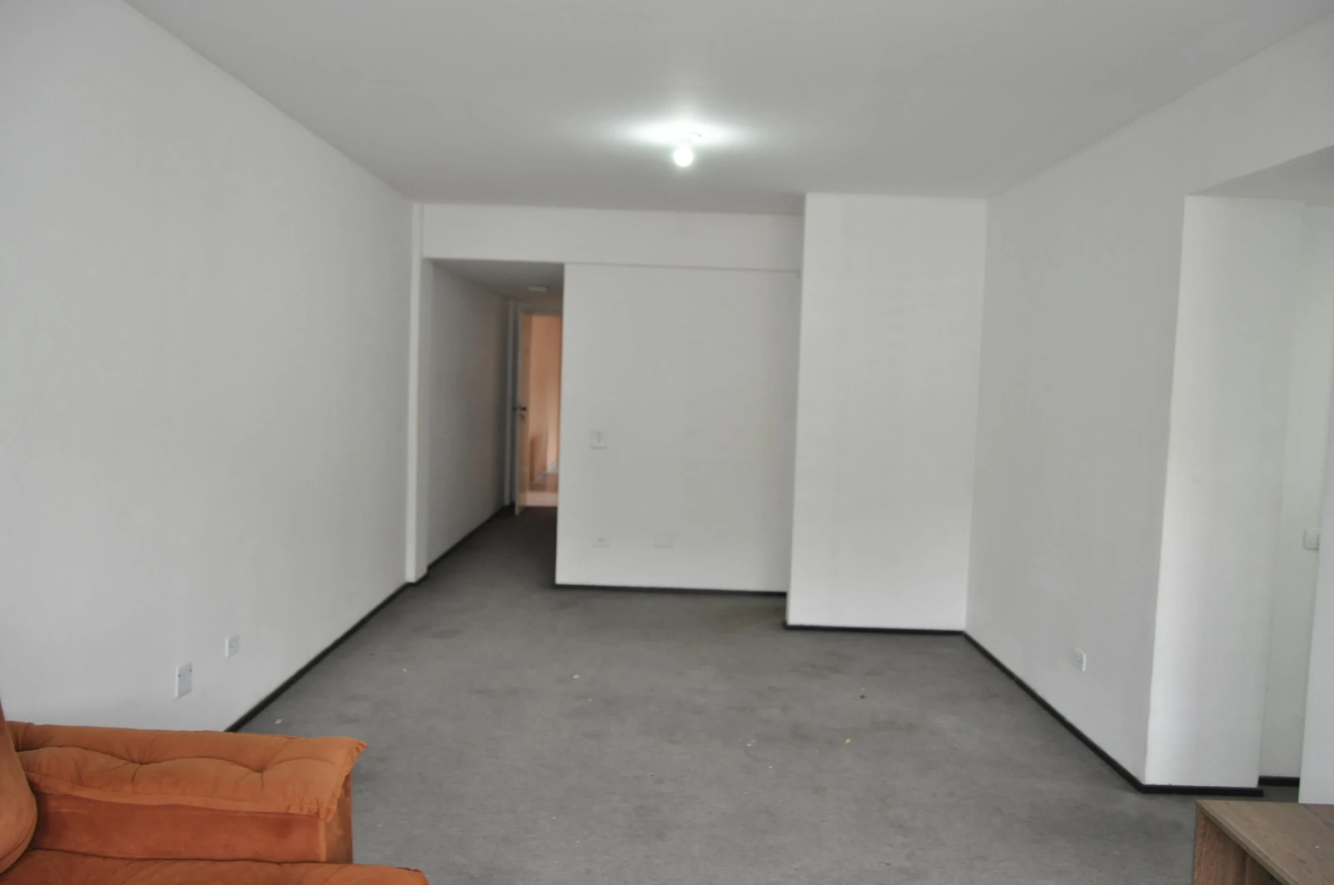 Квартира з 3 спальнями та балконом — photo 28