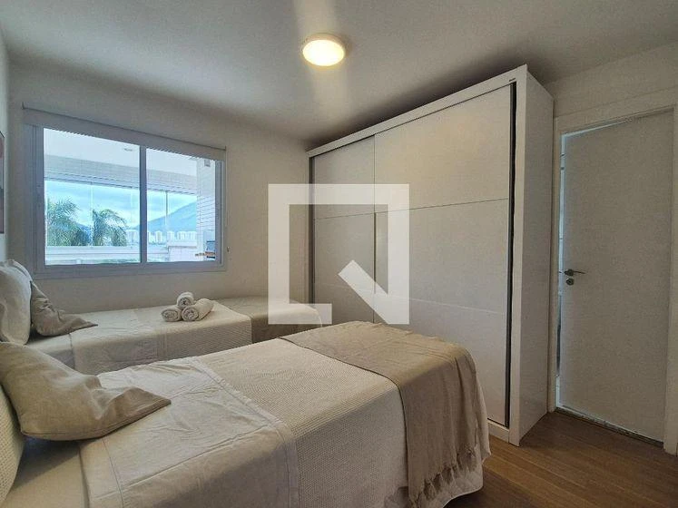 Furnished apartment, 80 m², with a water view — photo 10