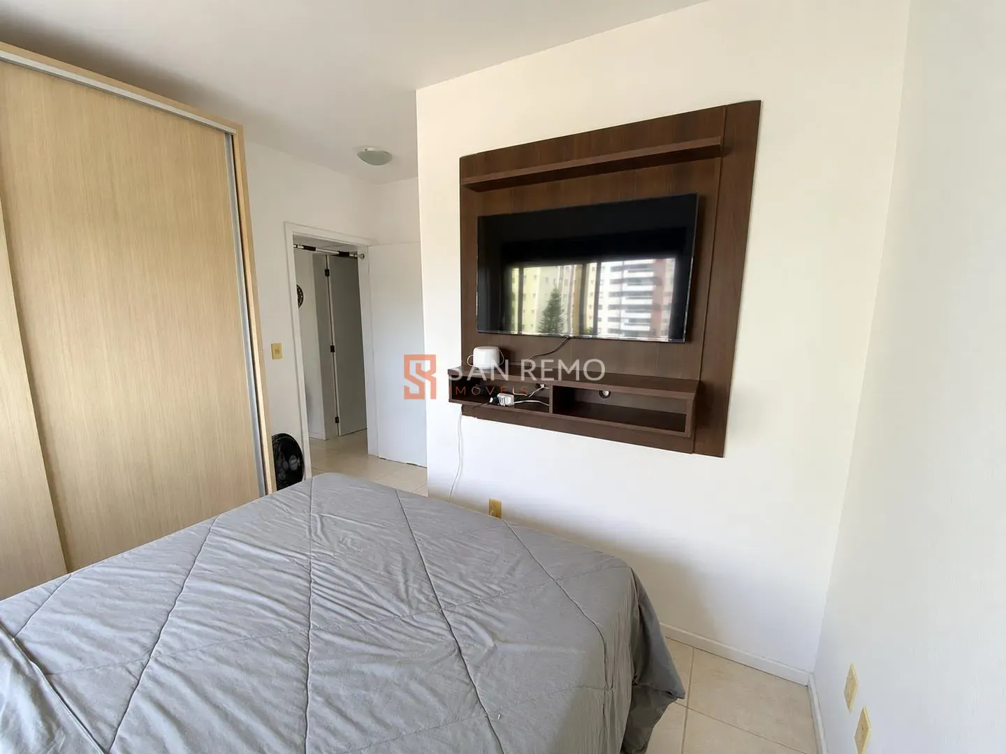 2-bedroom apartment with a washing machine — photo 10