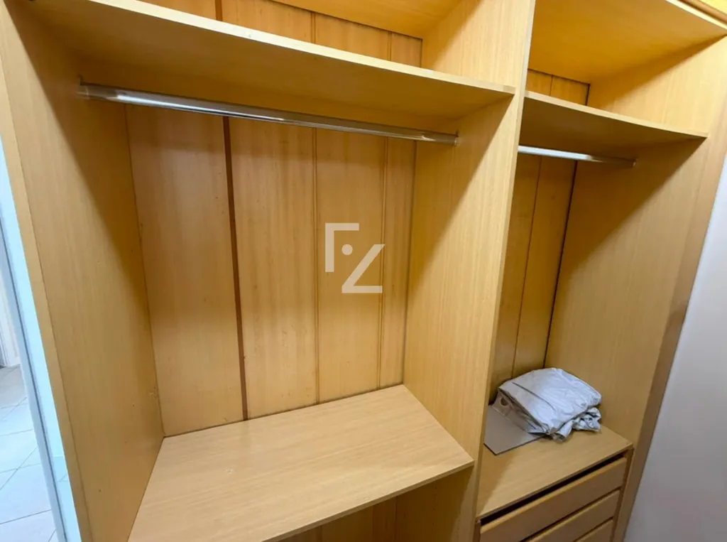Duplex apartment on the 20th floor with city and water views — photo 5