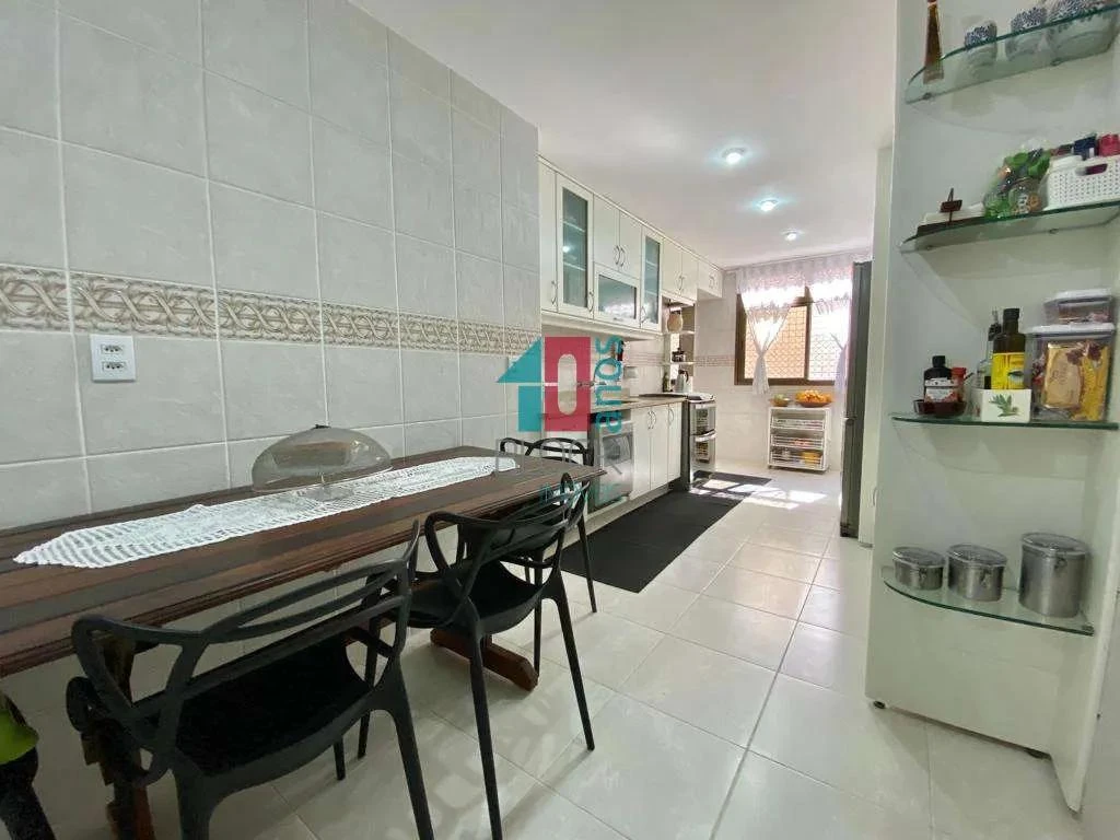 Furnished apartment with 4 bedrooms and 4 bathrooms — photo 28