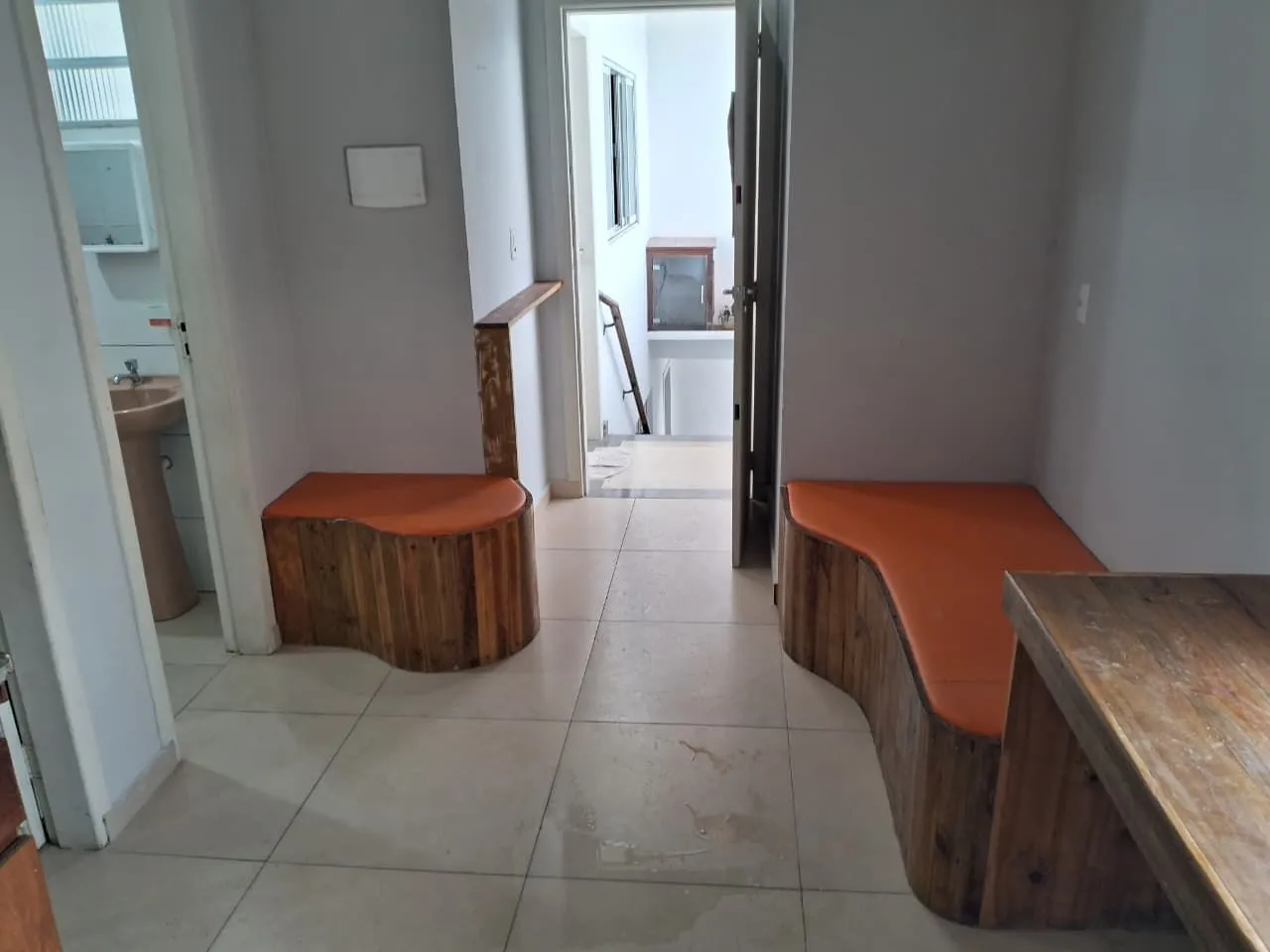 One-bedroom house with a washing machine — photo 8