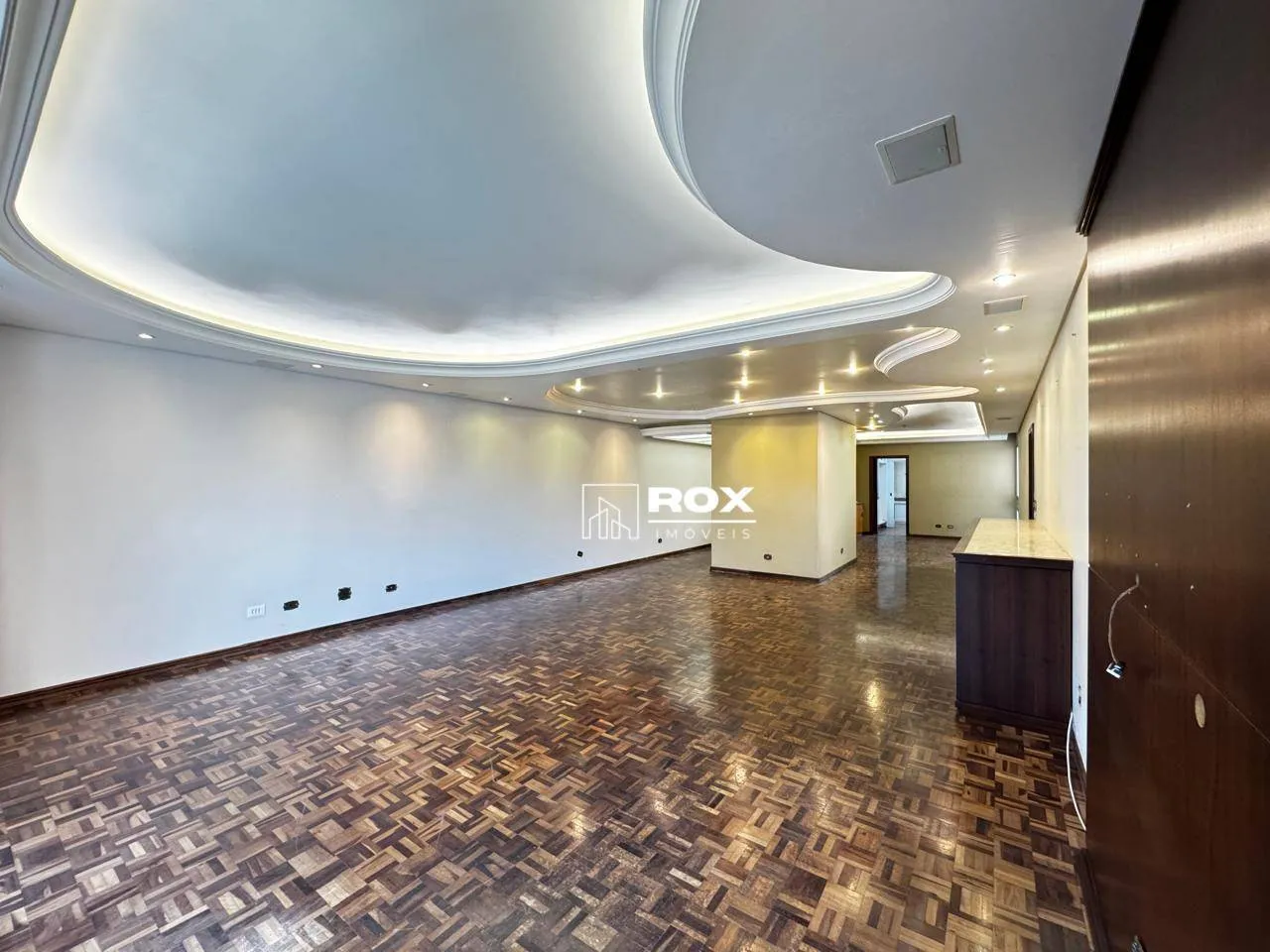 250 m² apartment with 3 bedrooms and a gas stove — photo 7