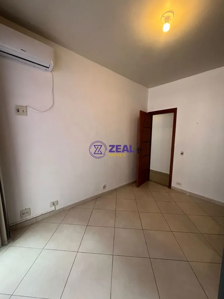 3-bedroom apartment, 1 with its own bathroom, 102 m² — photo 19