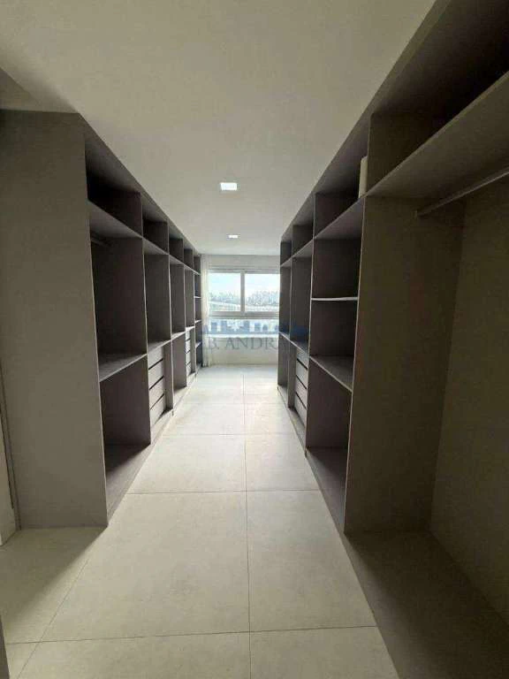 Furnished house with 4 en-suite bedrooms and 993 m² — photo 27