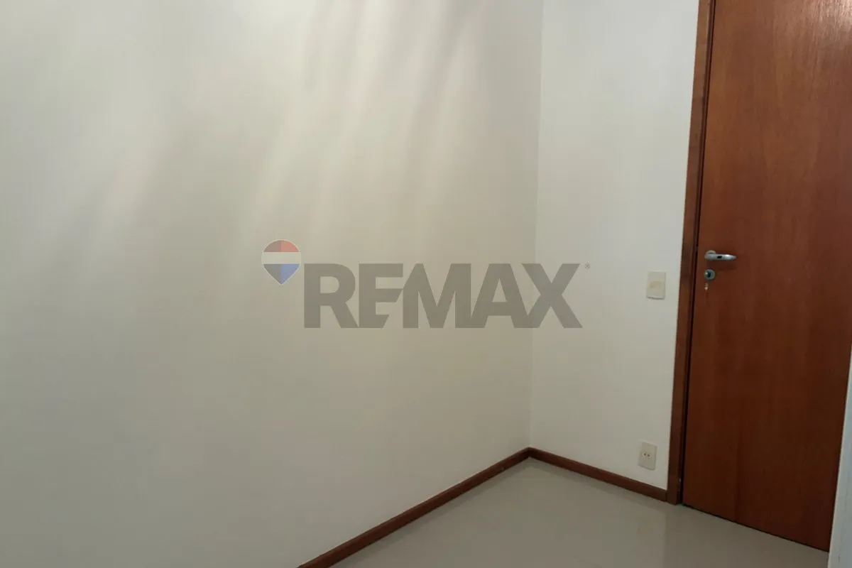 Квартира 90 м² із заскленим балконом та видом на гори — photo 18