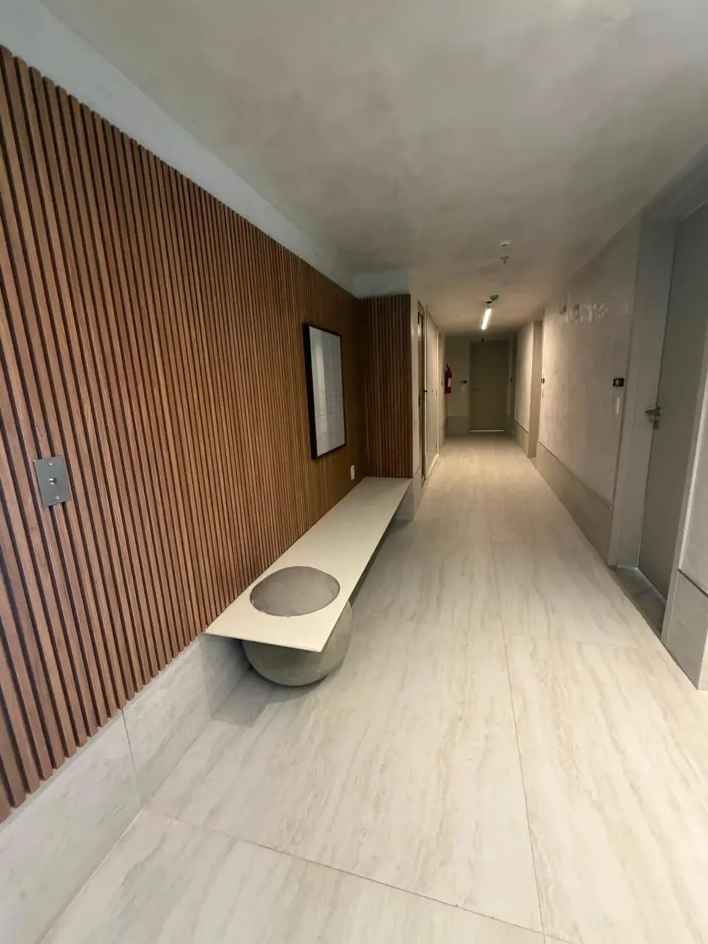 2-bedroom apartment with a grill on the balcony — photo 14