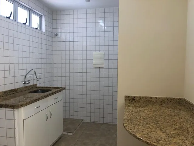 1-bedroom apartment with parking and balcony — photo 2