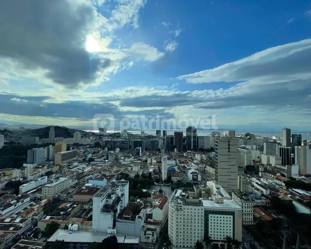 Apartamento sem mobília com 15 banheiros e janelas do chão — photo 6