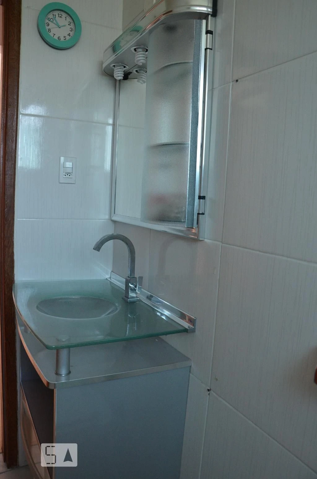 2-bedroom apartment in a building with a pool — photo 37